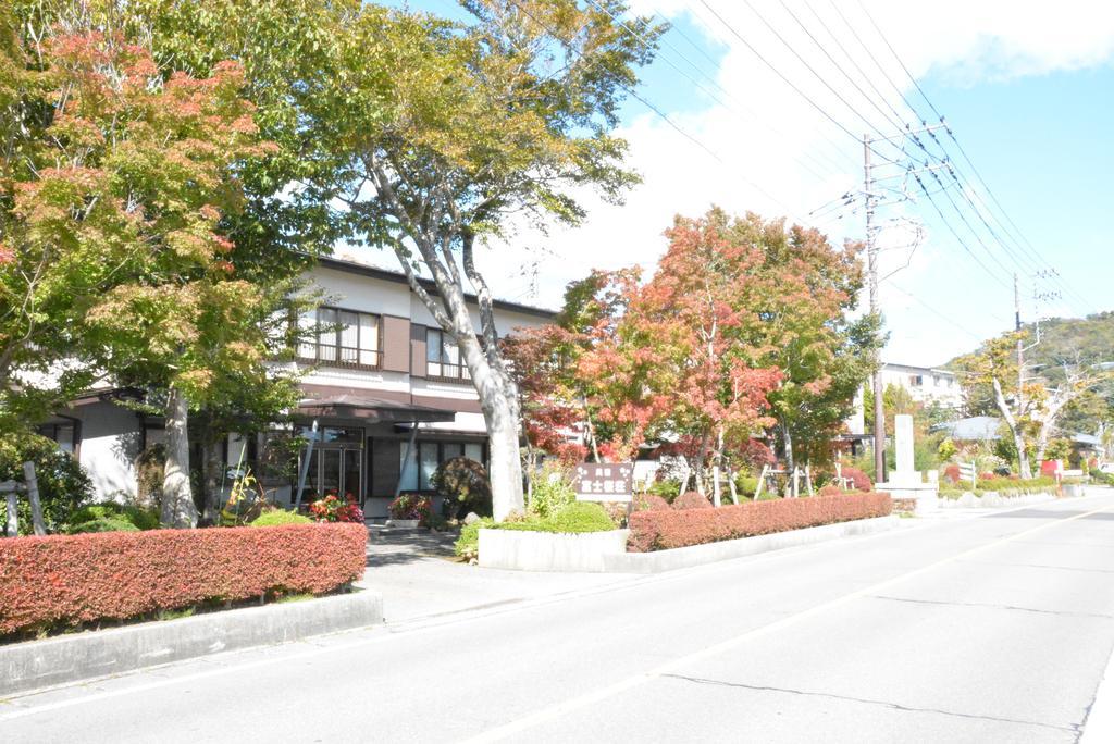 יאמאנאקאקו Guest House Fujizakura מראה חיצוני תמונה