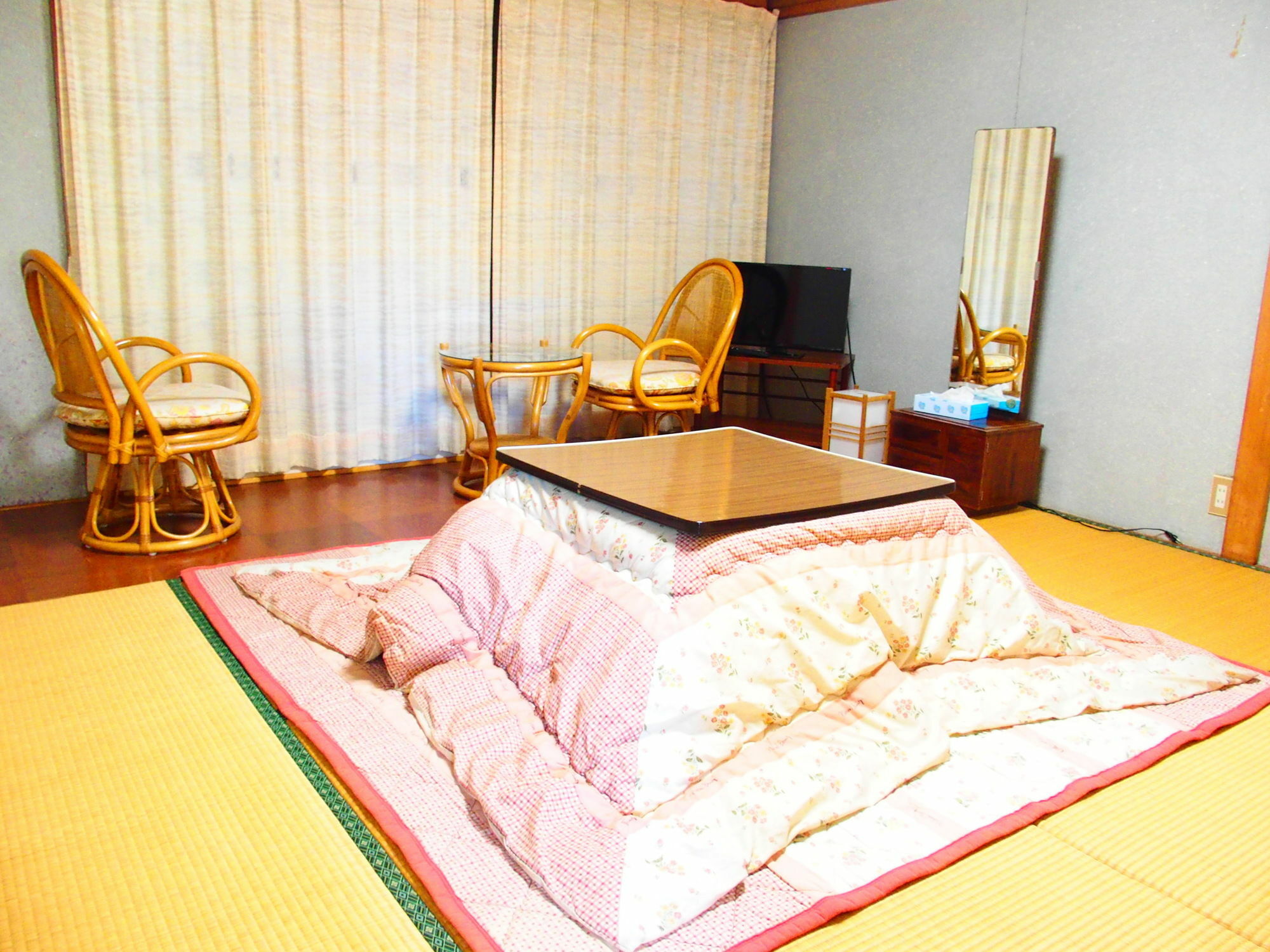 יאמאנאקאקו Guest House Fujizakura מראה חיצוני תמונה